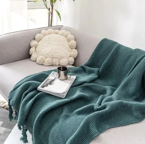 Knitted Throw Blanket – Soft, Textured Home Accent